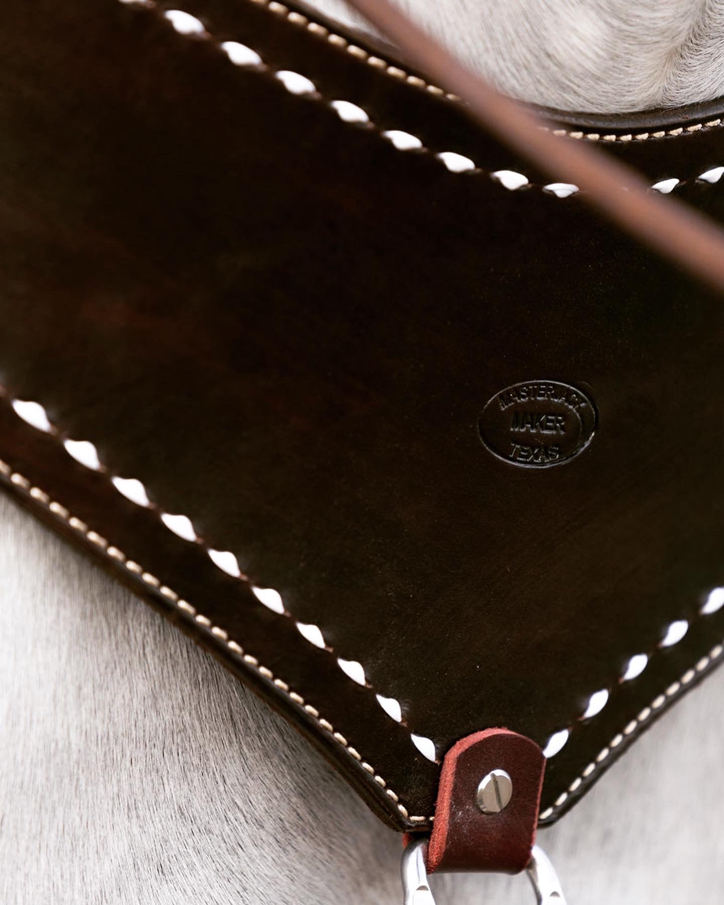 Buckstitched Trippin Collar